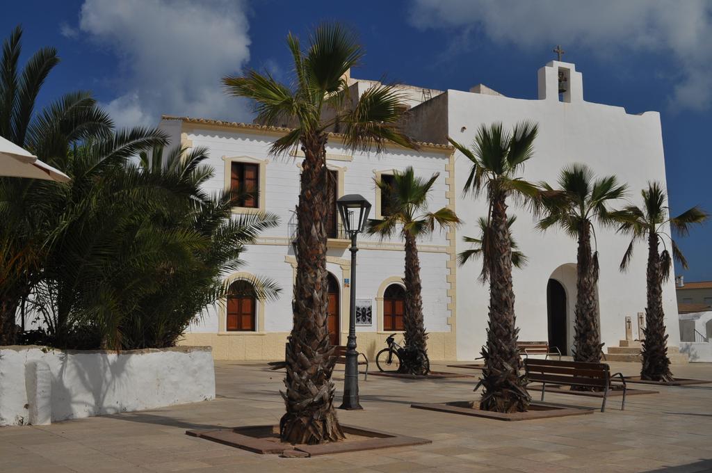 Viviendas Turisticas S'Estanyol La Savina  Eksteriør billede